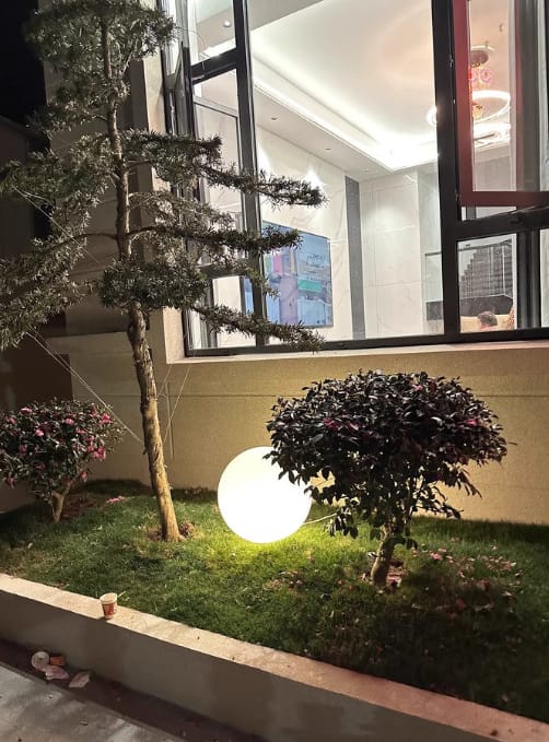 Customer photo review of GardenMate™ - Spherical Garden Light