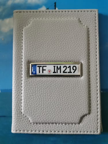 Customer photo review of Fahrzeugschein Hülle mit Deutschland Kennzeichen