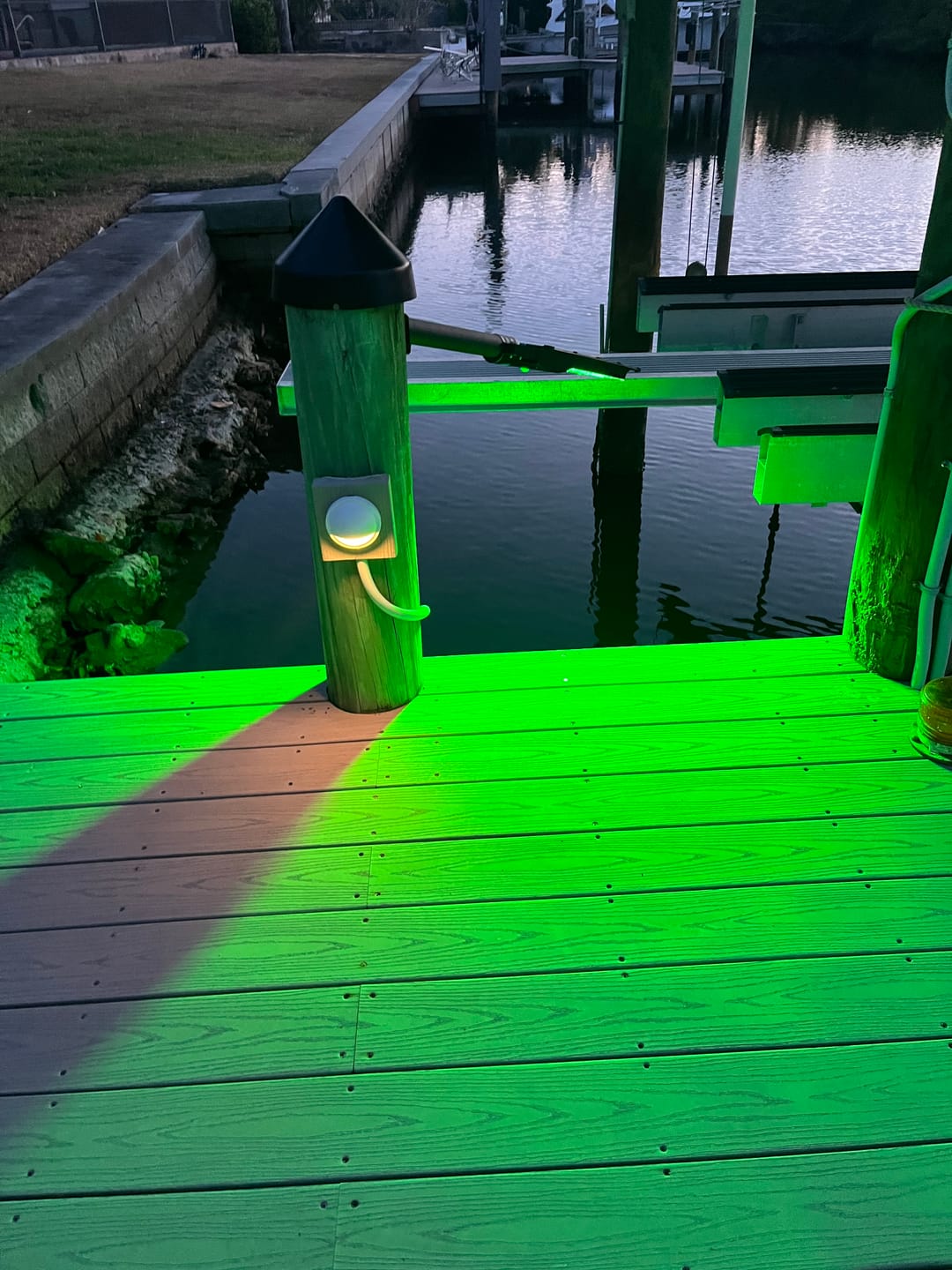 Customer photo review of Solar Green Light for Hunting Hogs Deer,Fish light -15,000lumens