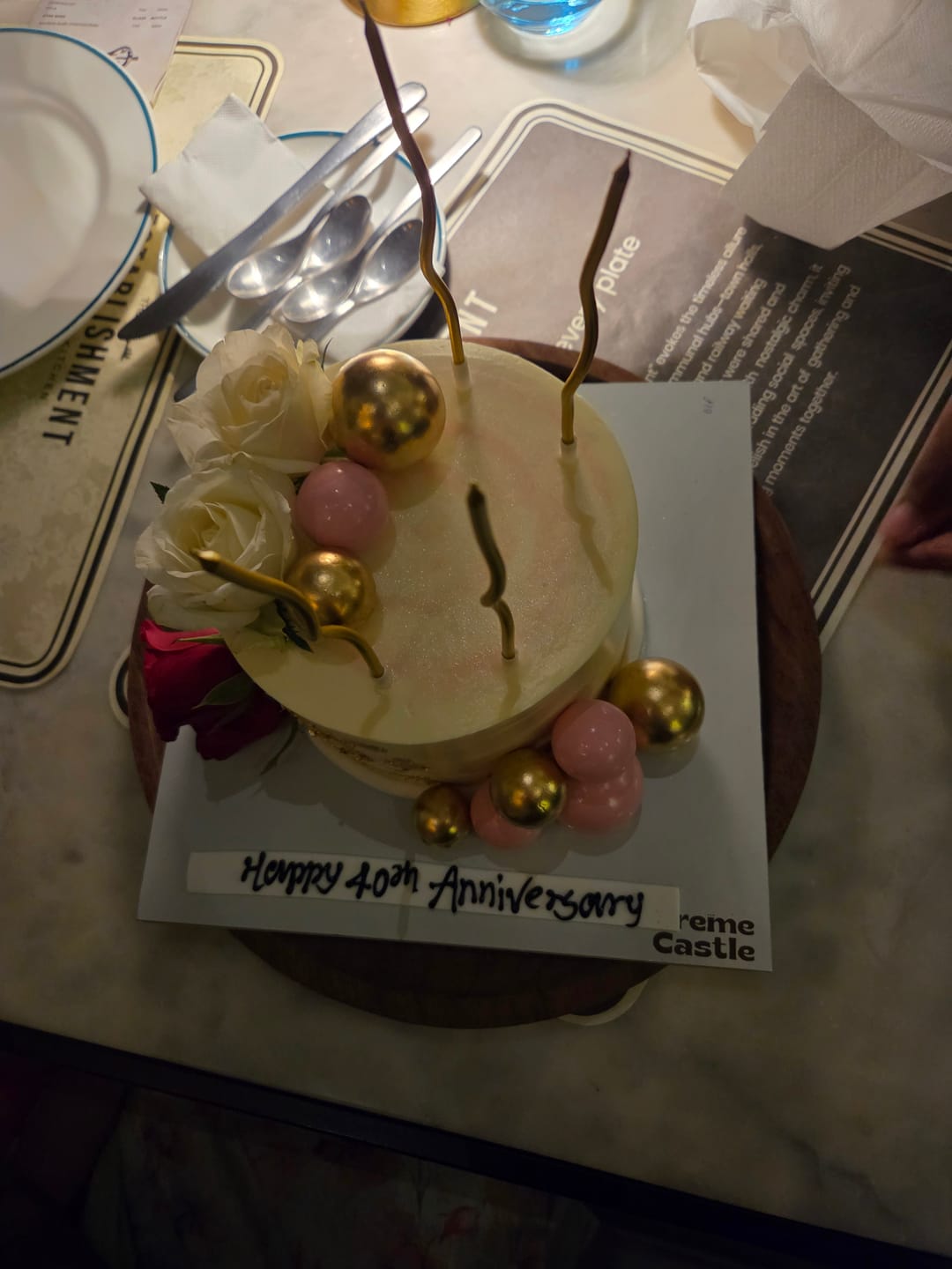 Customer photo review of Floral gold Cake