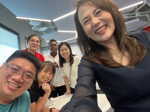 Customer photo review of OUTGLOW - Radiance Tri-Factor™ Jelly