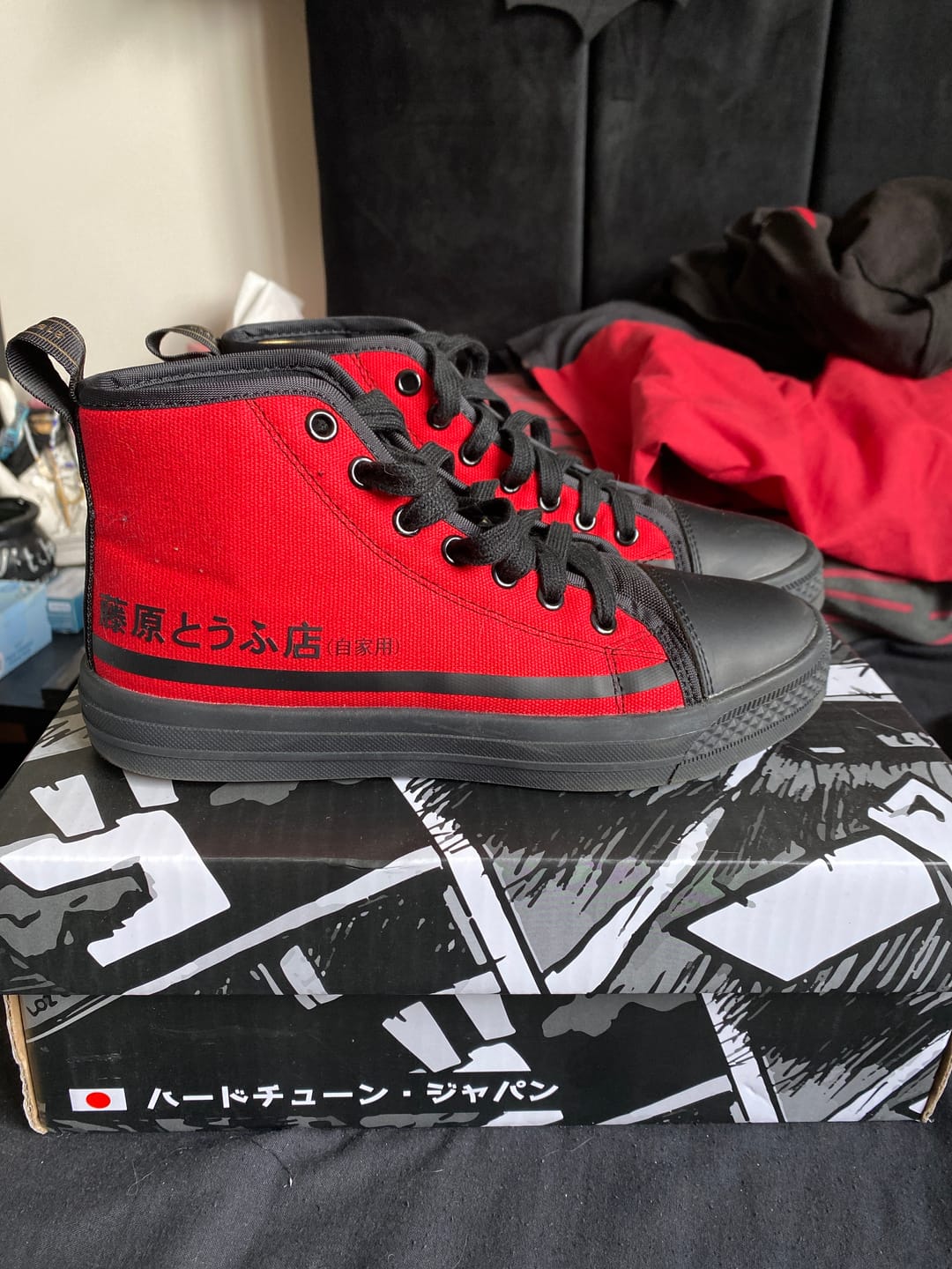Customer photo review of HTXJPN Fuji2 Red Panda High Top Sneakers