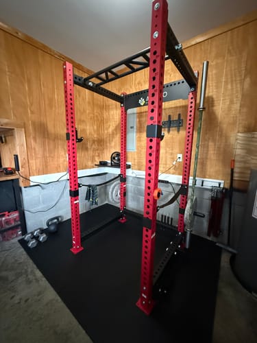 Customer photo review of P5 Four Post Power Rack Builder(3‘’×3‘’, 1" Holes, 90‘’H x 44‘’D)