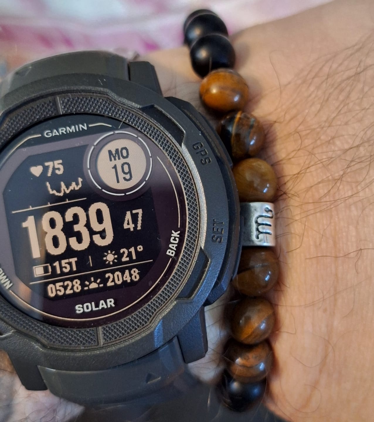 Customer photo review of Sternzeichen Armband - Tigerauge