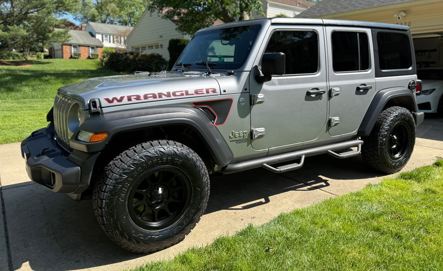 Customer photo review of Wrangler Hood Lettering - Colored Outline