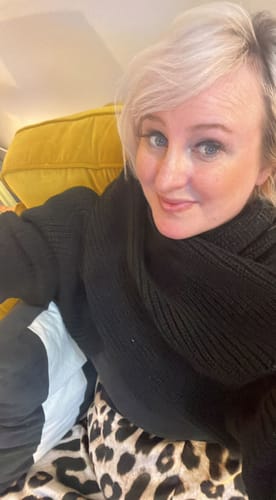 Customer photo review of Sleek - Deep black