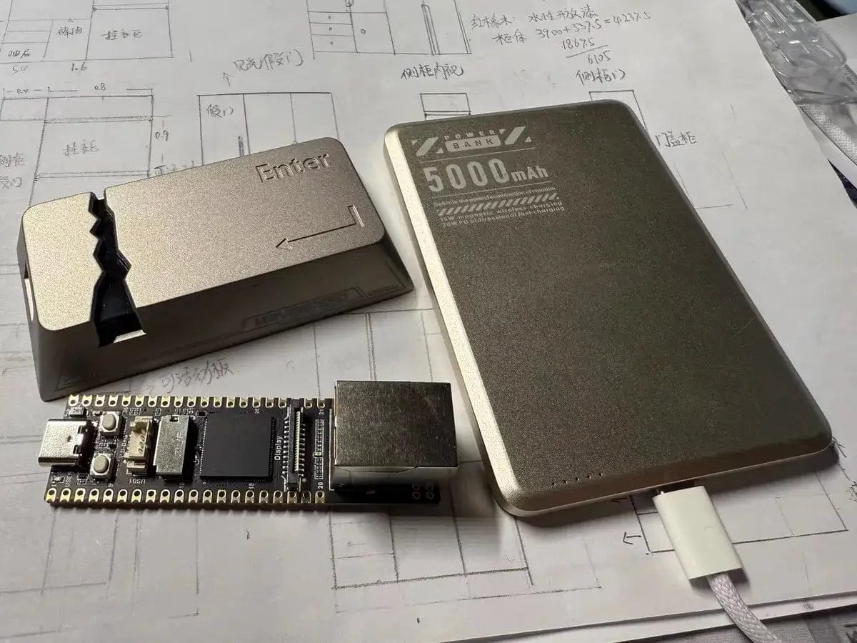 Customer photo review of MagBank Slim