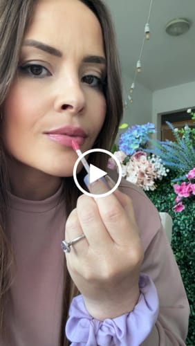 Customer video review of 2 IN 1 TINTED LIP OIL