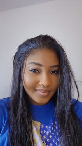 Customer photo review of CurlyMe 360 Lace Wear Go Pre-Bleached Straight Human Hair Glueless Wigs Pre-Plucked Lace Front Wig