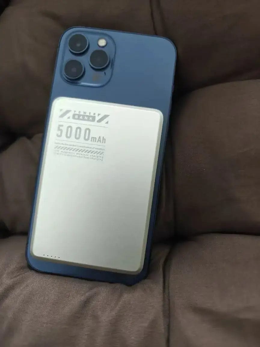 Customer photo review of MagBank Slim