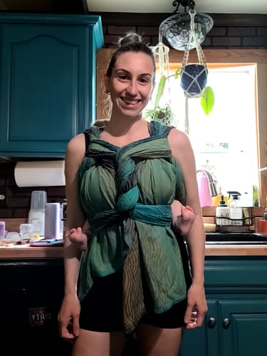 Customer photo review of Rei Alta Woven Wrap by Oscha