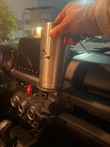 Customer photo review of Portavasos para Suzuki Jimny
