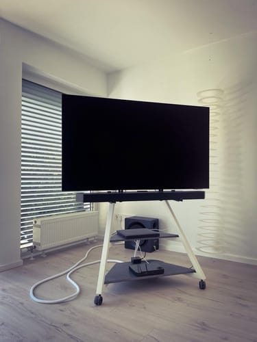 Customer photo review of Eiffel FT75 TV Stand