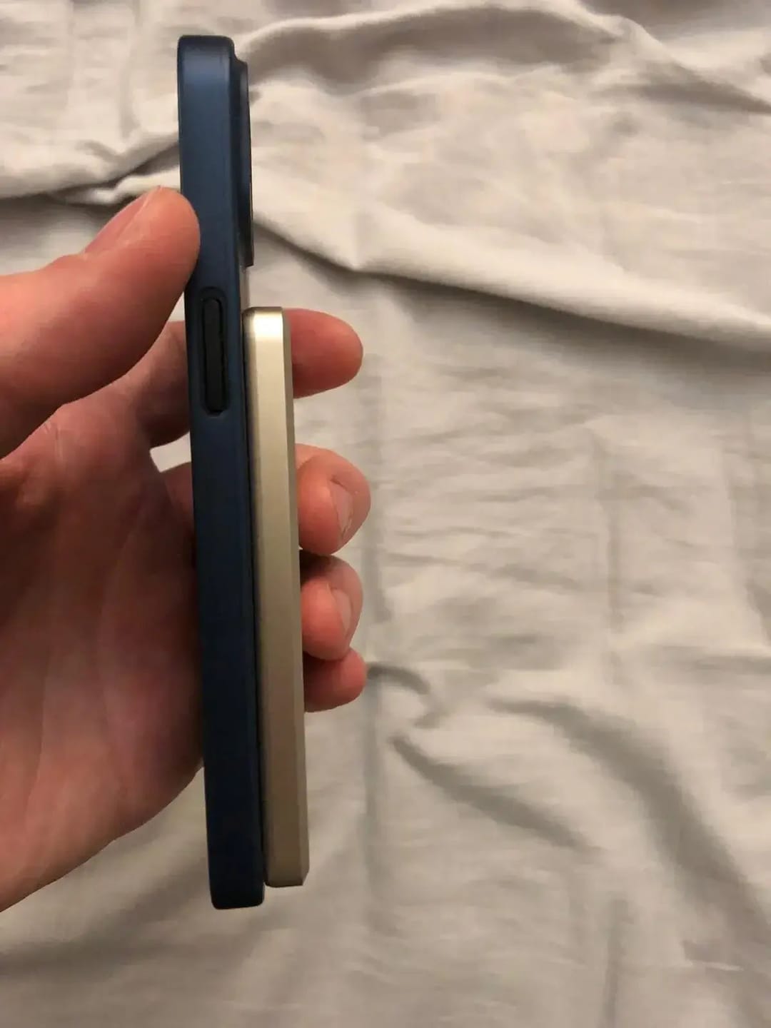 Customer photo review of MagBank Slim