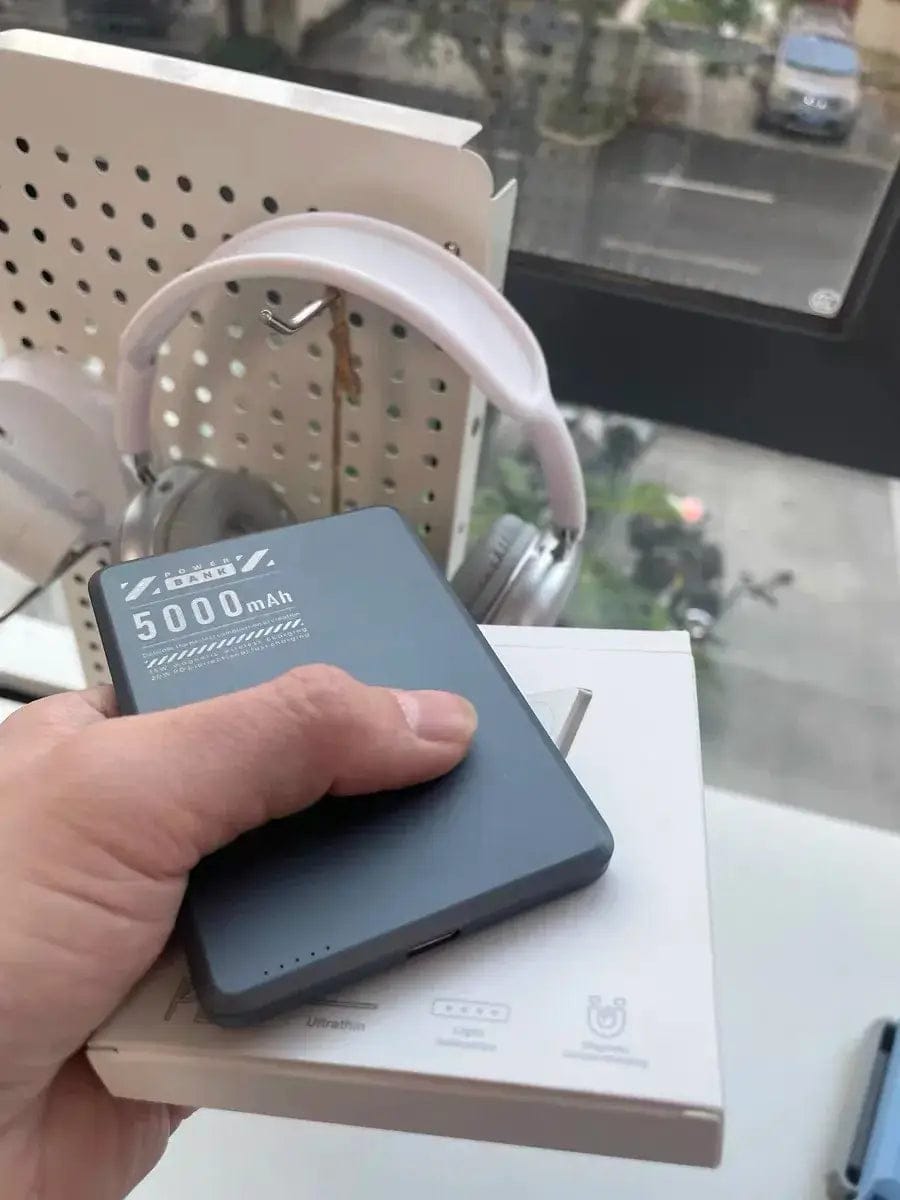 Customer photo review of MagBank Slim