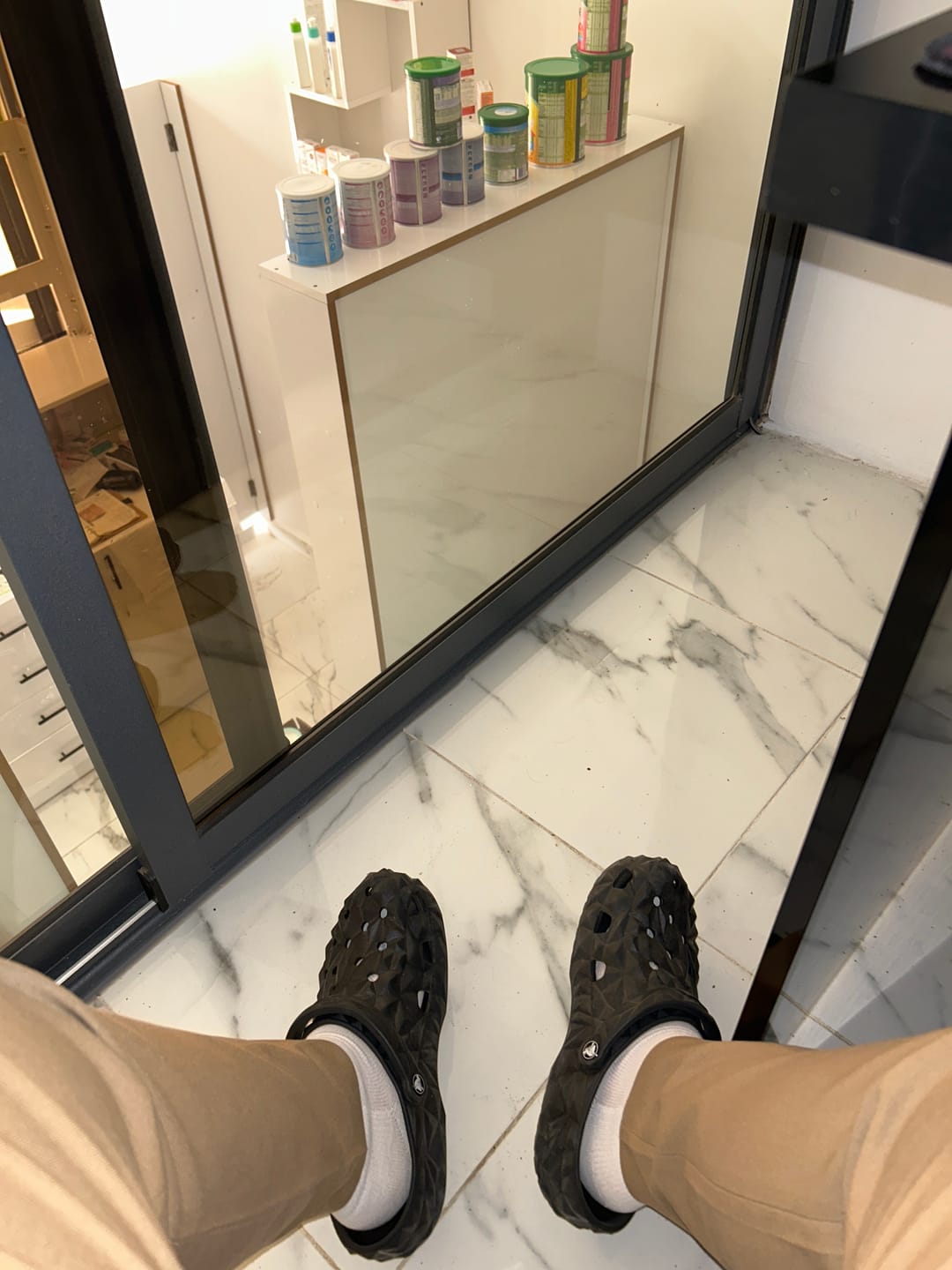 Customer photo review of Classic Geometric Clog