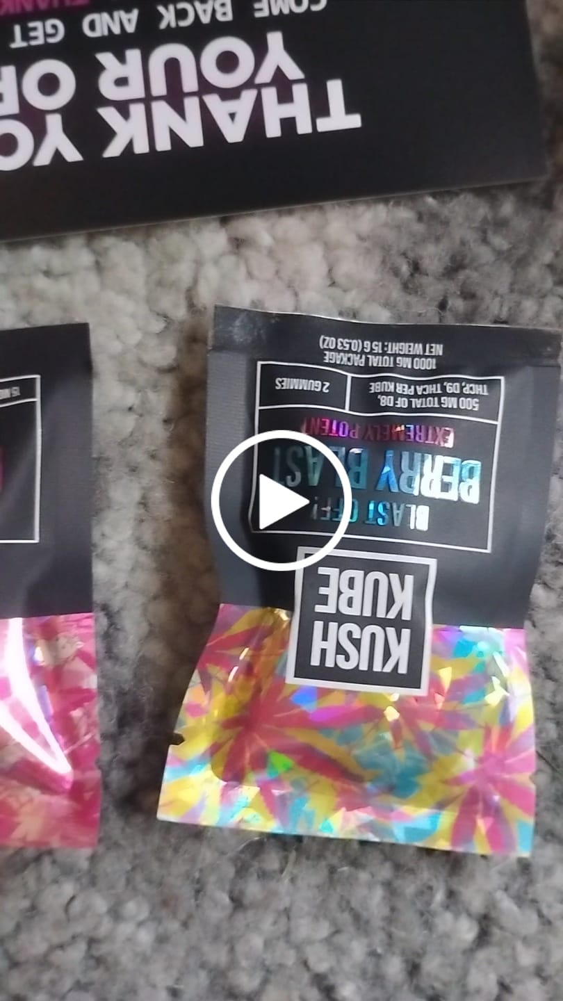 Customer video review of Cotton Candy Kush Kube - 15mg THC