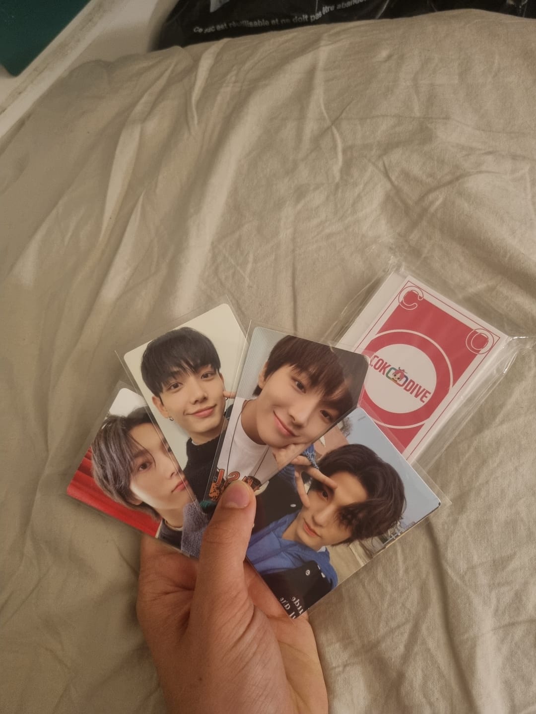 Customer photo review of Premium Photocard Sleeves for K-Pop Fans