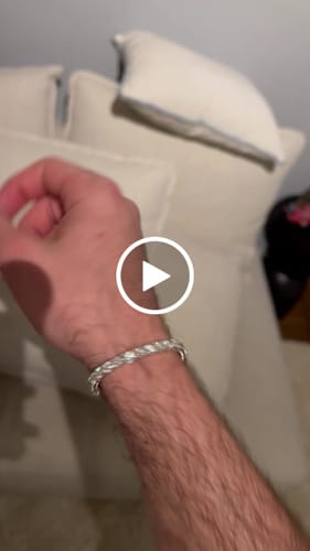 Customer video review of MOISSANITE TENNIS BRACELET. - 5MM