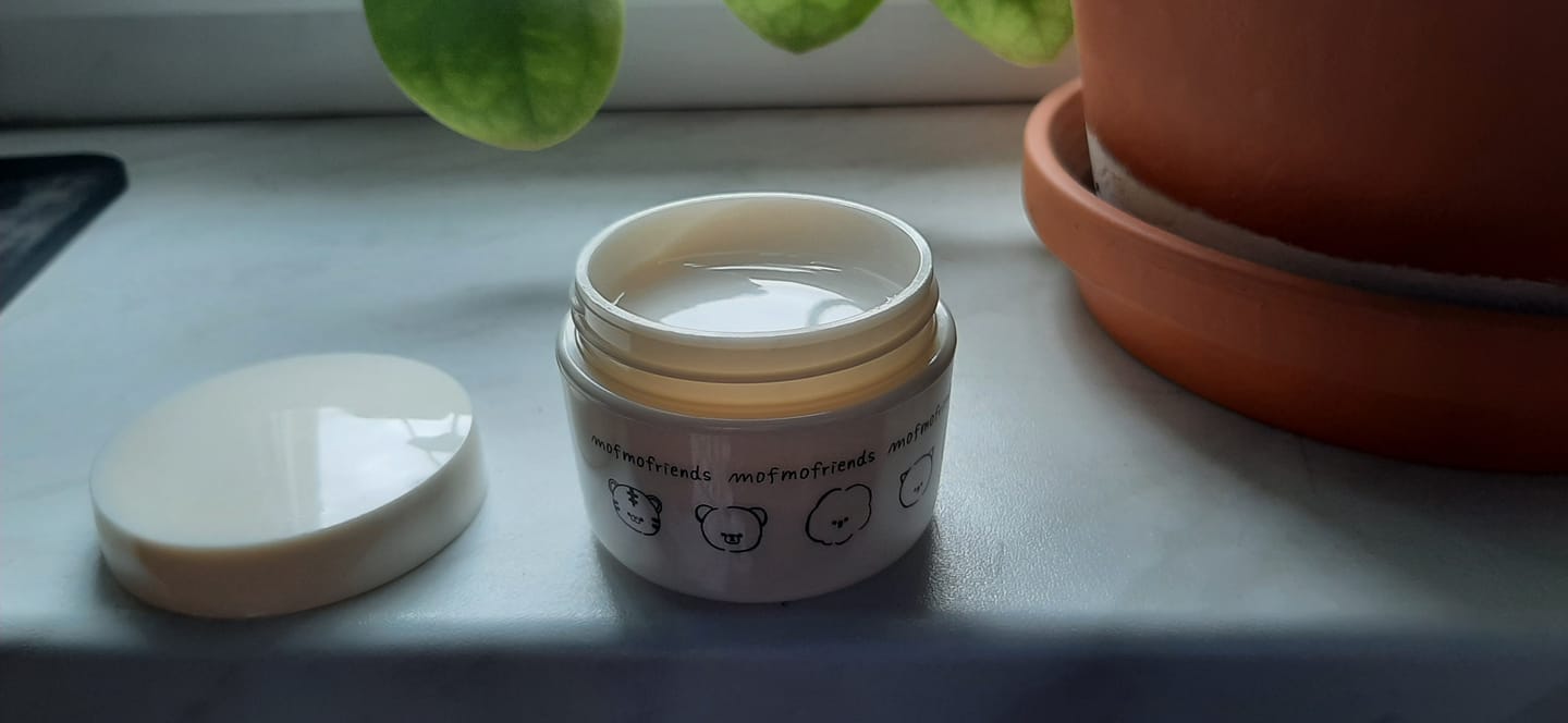 Customer photo review of Meishoku Mofmo Friends All in One Gel 50g