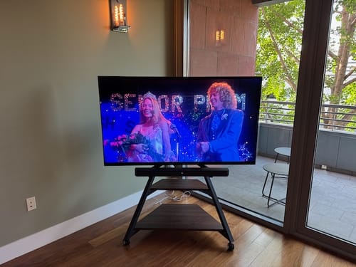 Customer photo review of Eiffel V2 FT88 TV Stand