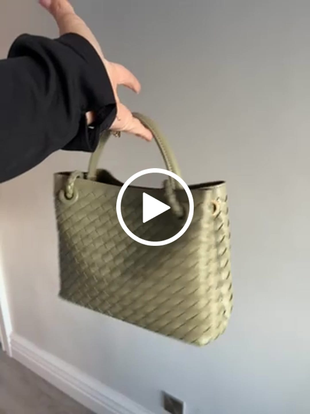 Customer video review of Lucia Woven Bag