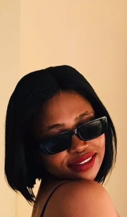 Customer photo review of Brazilian 4x4 Lace Wig - Straight