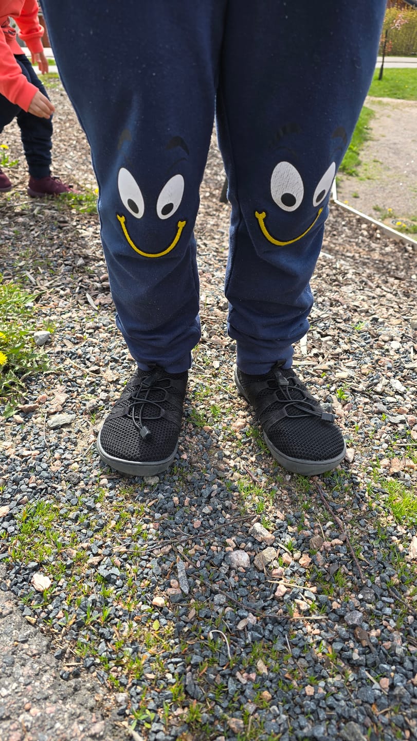 Customer photo review of Vaistoa Riemu lasten paljasjalkakengät