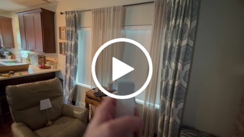 Customer video review of SmartWings Motorized Roller Shades 100% Blackout Linen