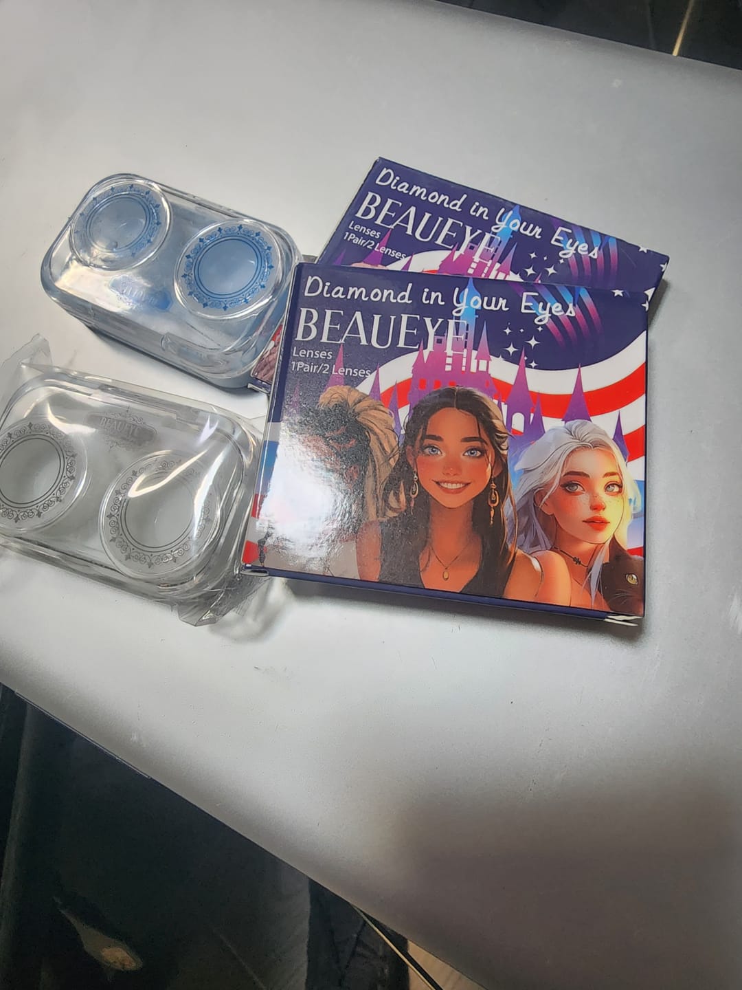 Customer photo review of BEAUEYE Tiffany Prescription Clear Contact Lenses