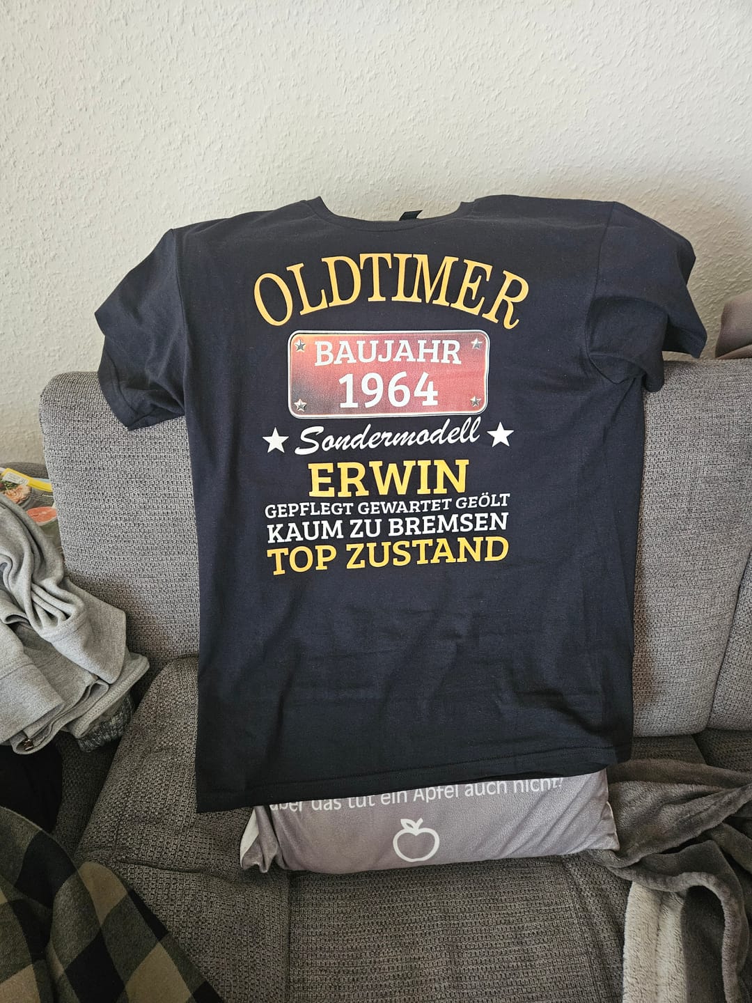 Customer photo review of Oldtimer Sonderausgabe - Personalisierbares Shirt