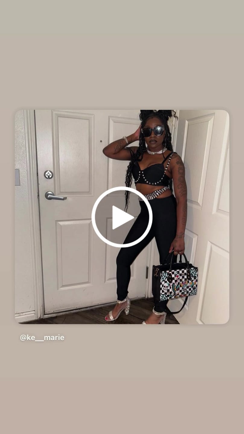 Customer video review of Gothic Pattern Patchwork Print - Leather Handbag
