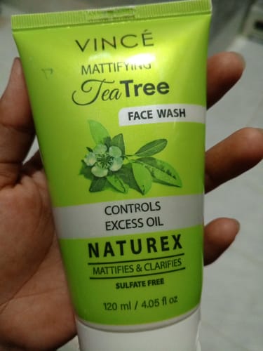 Customer photo review of MATTIFYING Tea Tree Face Wash