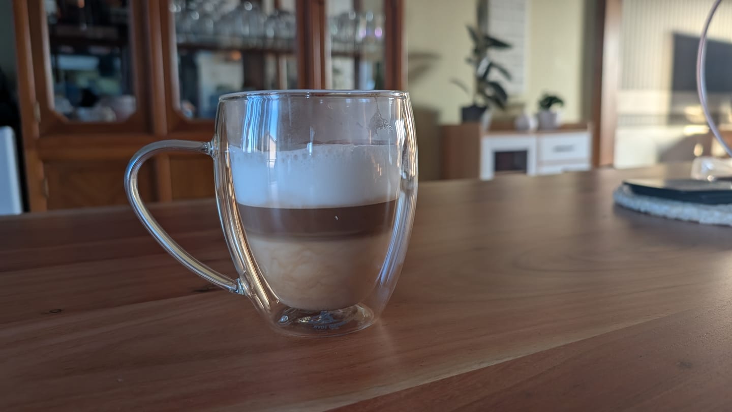 Customer photo review of DeLonghi - Magnifica EVO (ECAM29084SB)