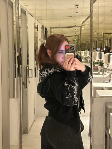 Customer photo review of Women's Scarlet Kiss Cropped Zip-up Hoodie [ECLIPSE]
