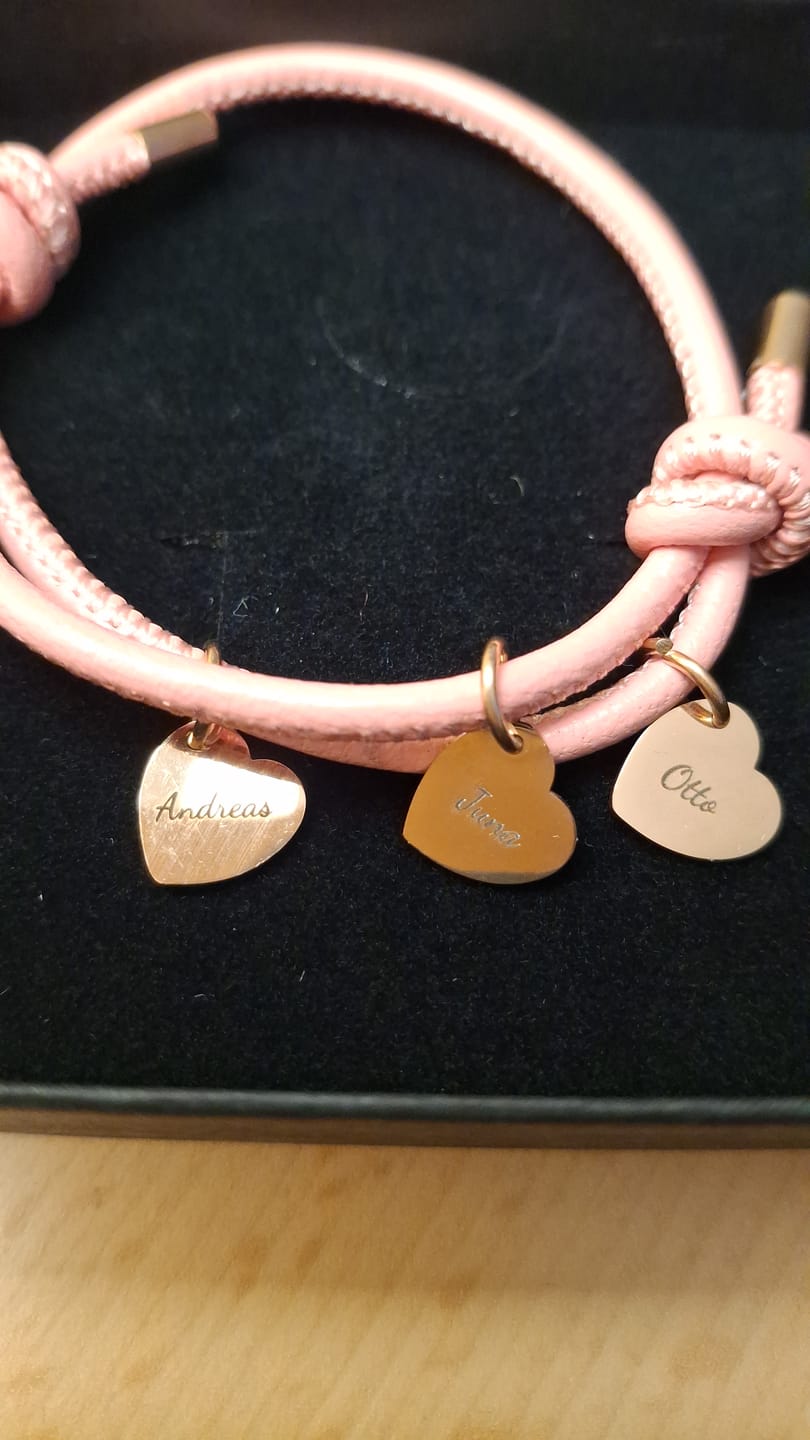 Customer photo review of Meine Liebsten - Familien-Lederarmband