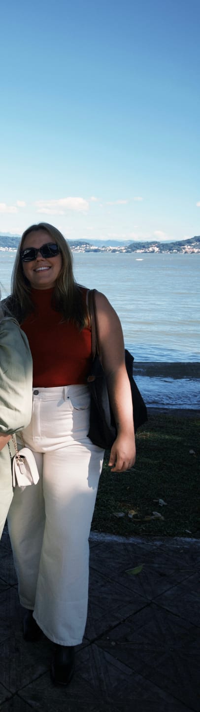Customer photo review of Jaqueta Jeans Oversized Andiroba Bege