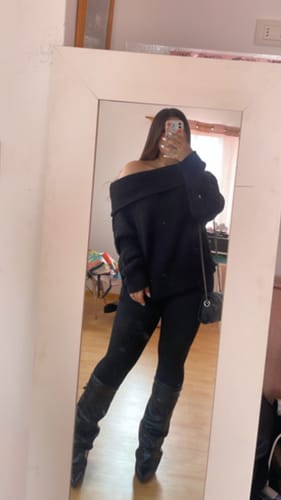 Customer photo review of SWEATER LINA NEGRO