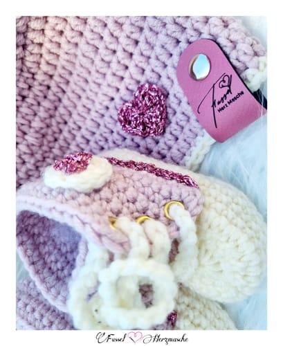 Customer photo review of Kunstleder-Labels mit Chicago Screws - Personalisierte Labels