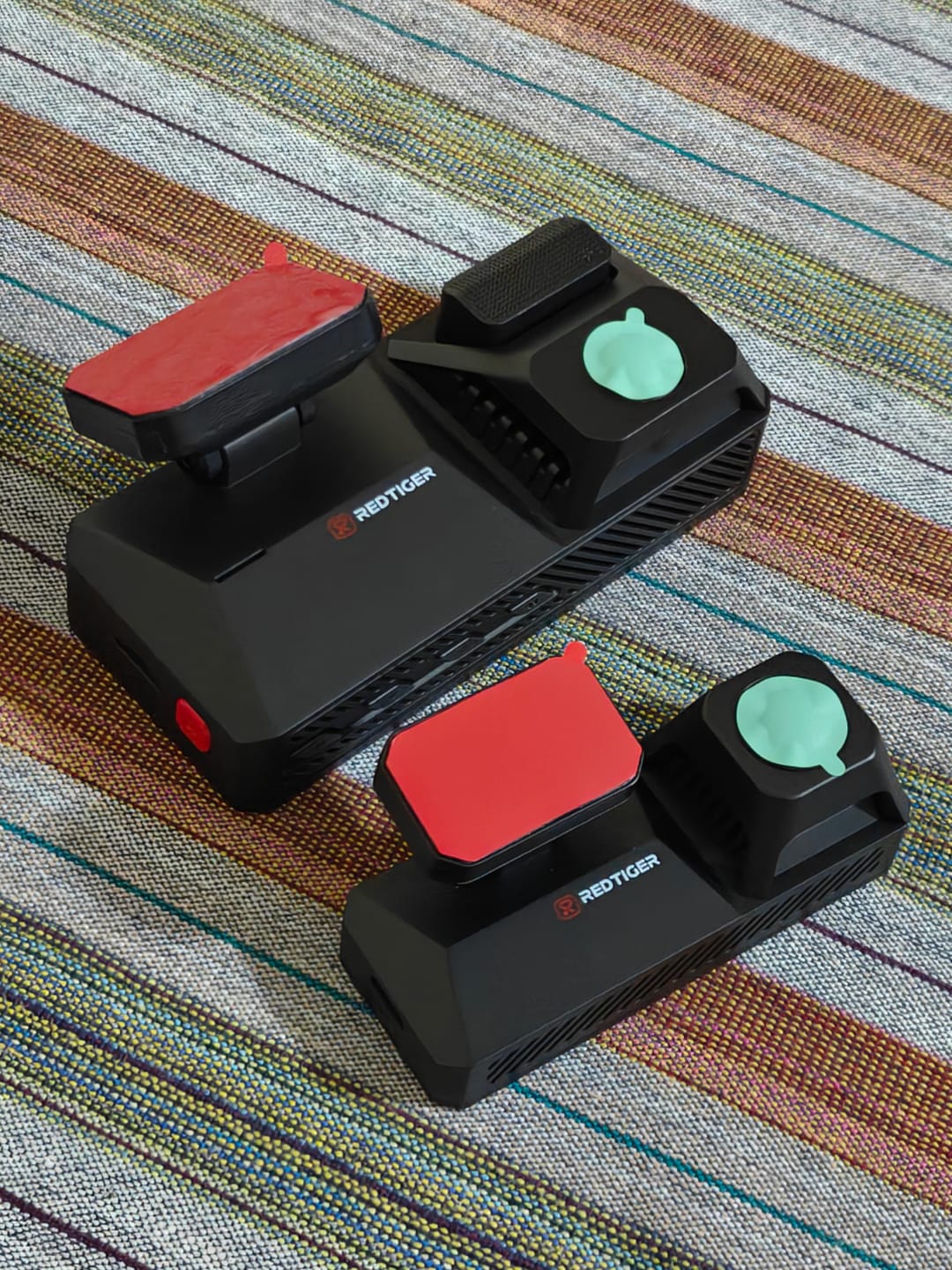 Customer photo review of F77 STARVIS 2 4K+4K Dual IMX678 Voice Control 5.8GHz WIFI Dash Cam
