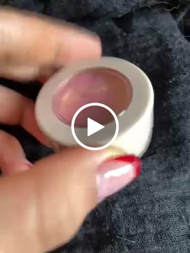 Customer video review of SOMBRA CREMOSA INDIVIDUAL