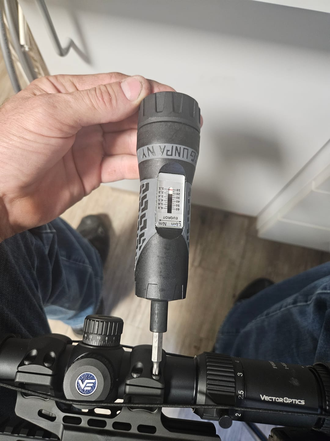 Customer photo review of Vector Optics SCTK-04 Drehmoment-Schraubenzieher 1,1-6,8Nm