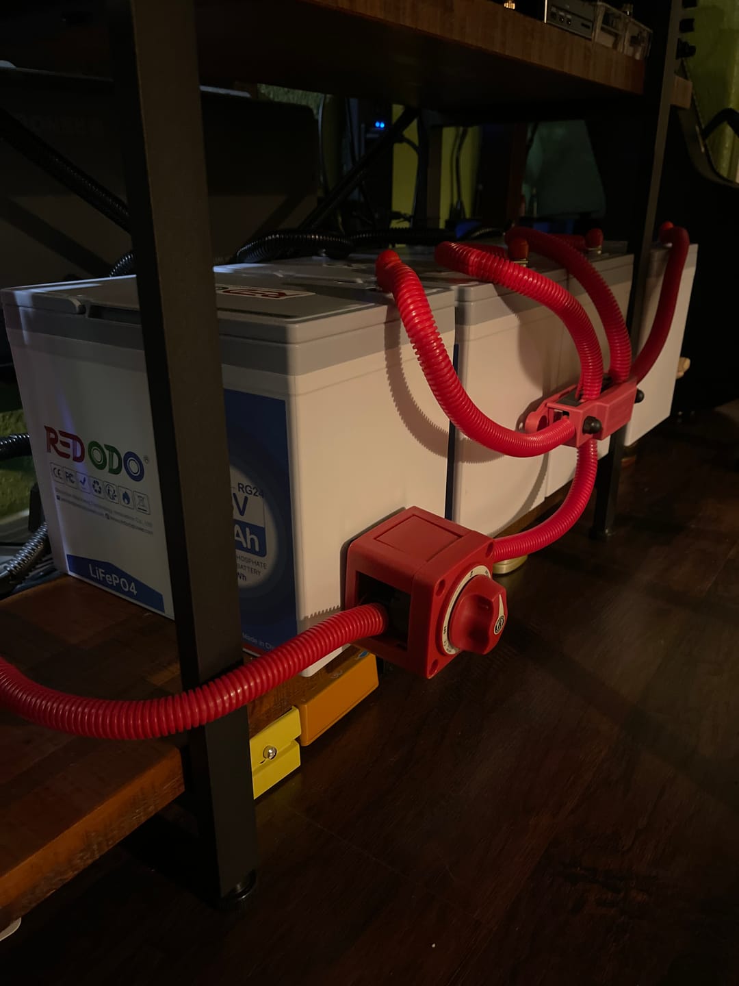 Customer photo review of ⚡[$167 after Sign-Up] Redodo 12V 100Ah Group 24 Deep Cycle LiFePO4 Lithium Battery | 20% Smaller | For Home, RV, Marine