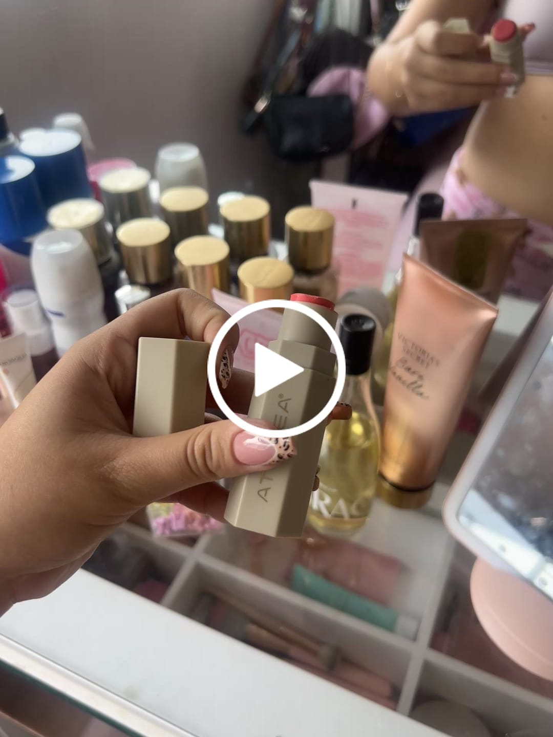 Customer video review of RUBOR CREMOSO EN BARRA COLLECTION