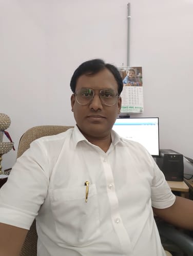 Customer photo review of Double Delight White Shirts - 2 Pcs Combo Pack