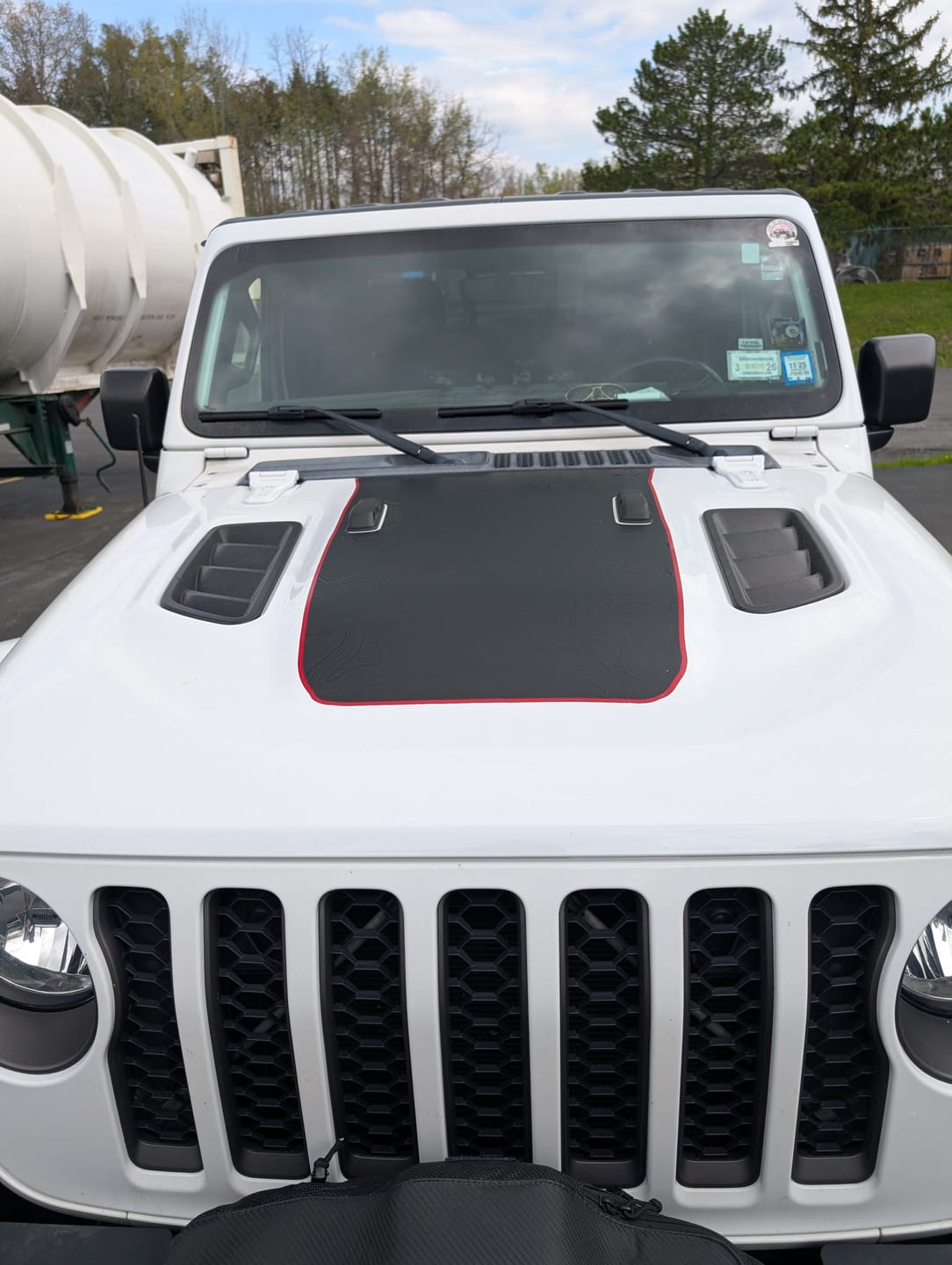 Customer photo review of Premium Fender Vent Decal Set | Black Topo - fits Wrangler JL & Gladiator JT