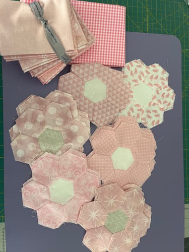 Customer photo review of Baby Pink Simple Bundle (8) Fat Quarter Bundle