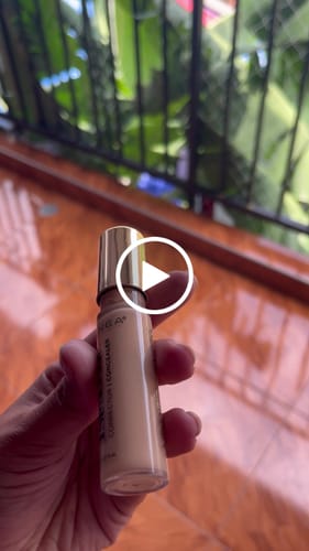 Customer video review of CORRECTOR  LÍQUIDO  1ST SCENE