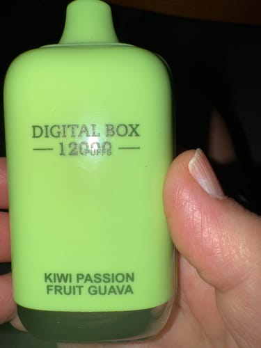 Francien D. review of RAndM Digital Box 12000 Puffs Disposable Vape Box Of 10 image 1 out of 1