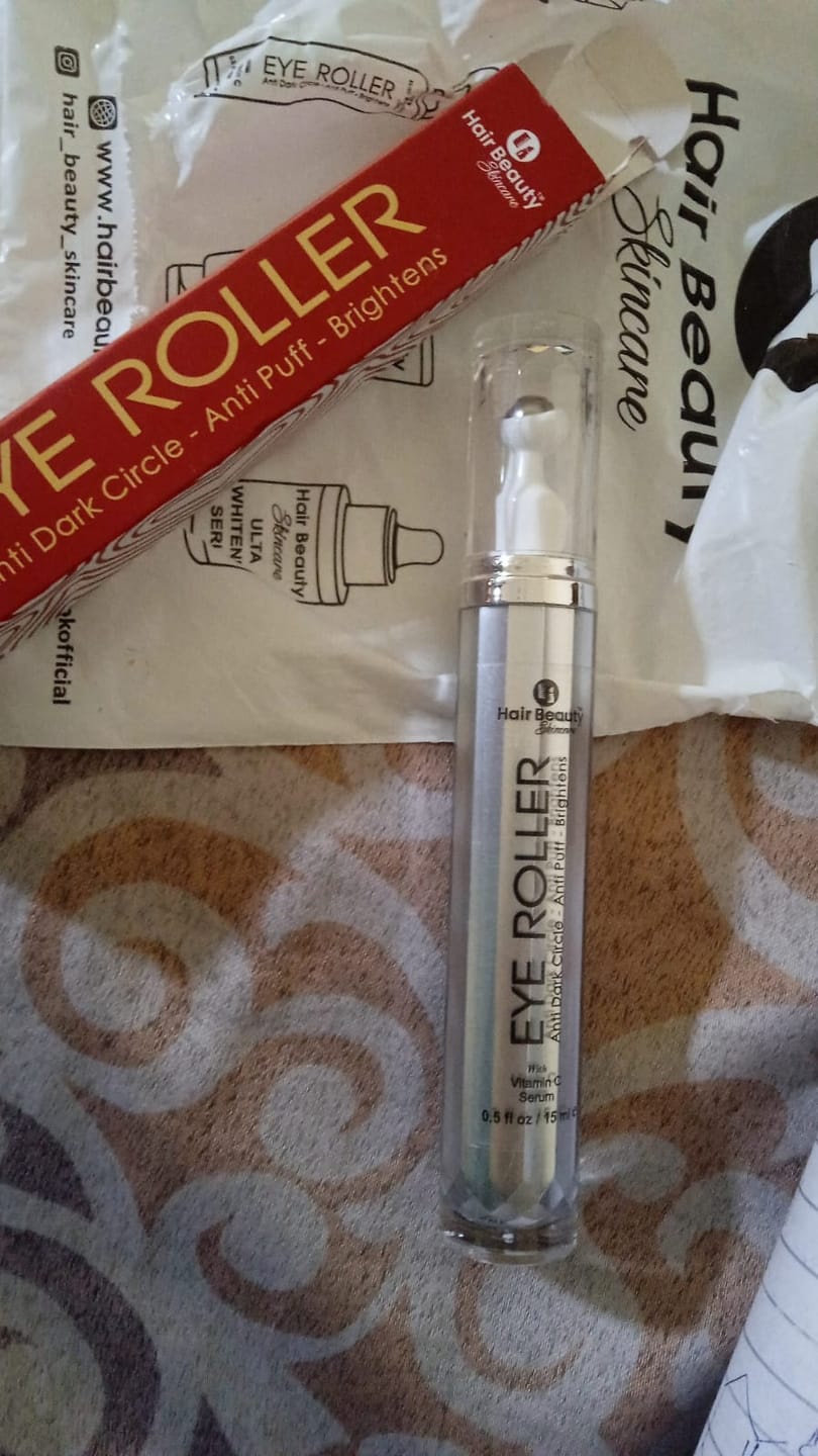 Customer photo review of Eye Roller | Eliminates Dark Circles & Puffy Eyes